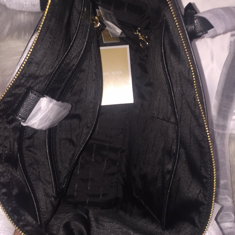 💞👜Michael kors Classic all leather tote👜💞 - Picture 7 of 8
